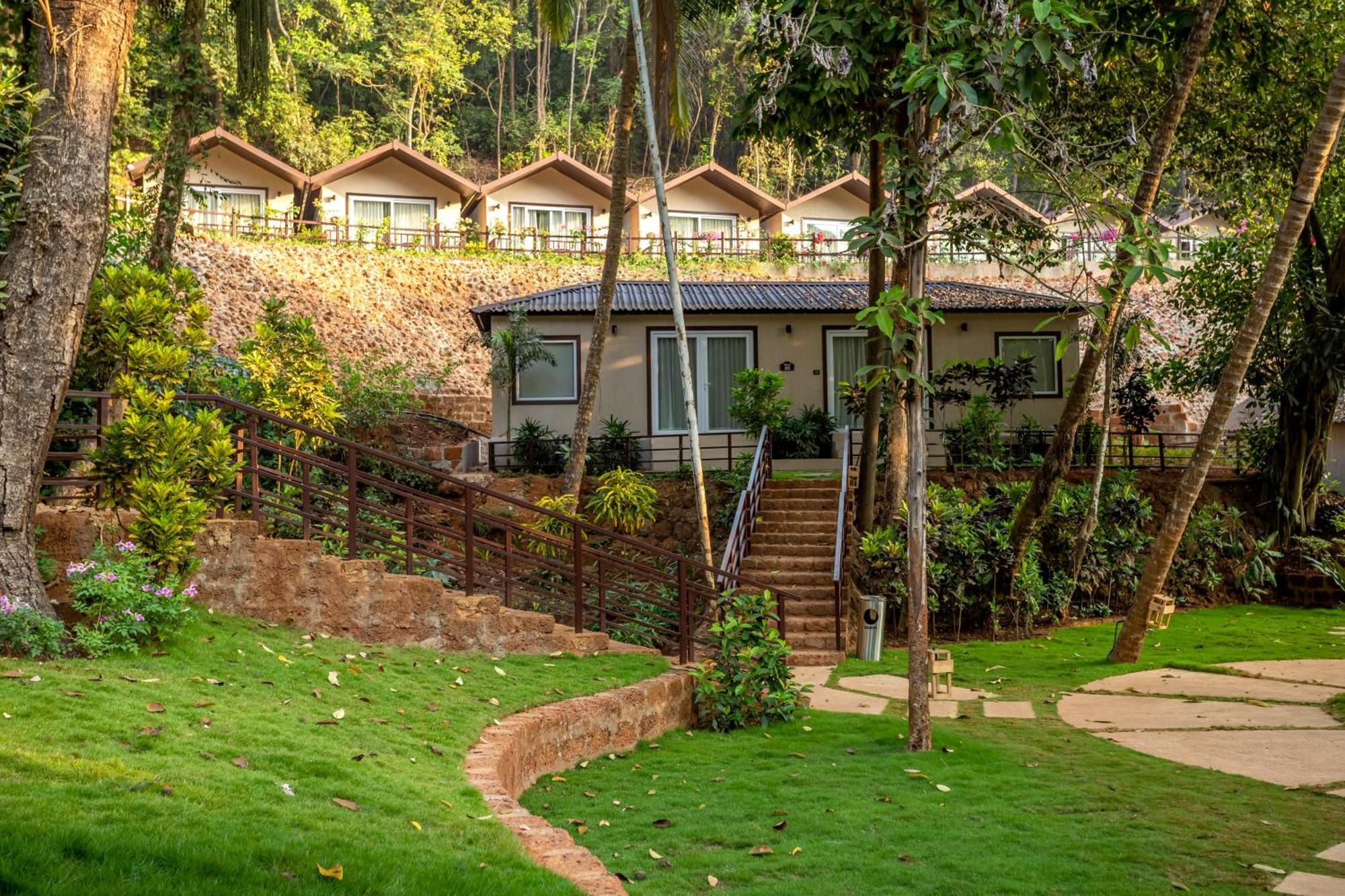 Stone Wood Premier Gokarna Hotel Gokarna  Exterior foto
