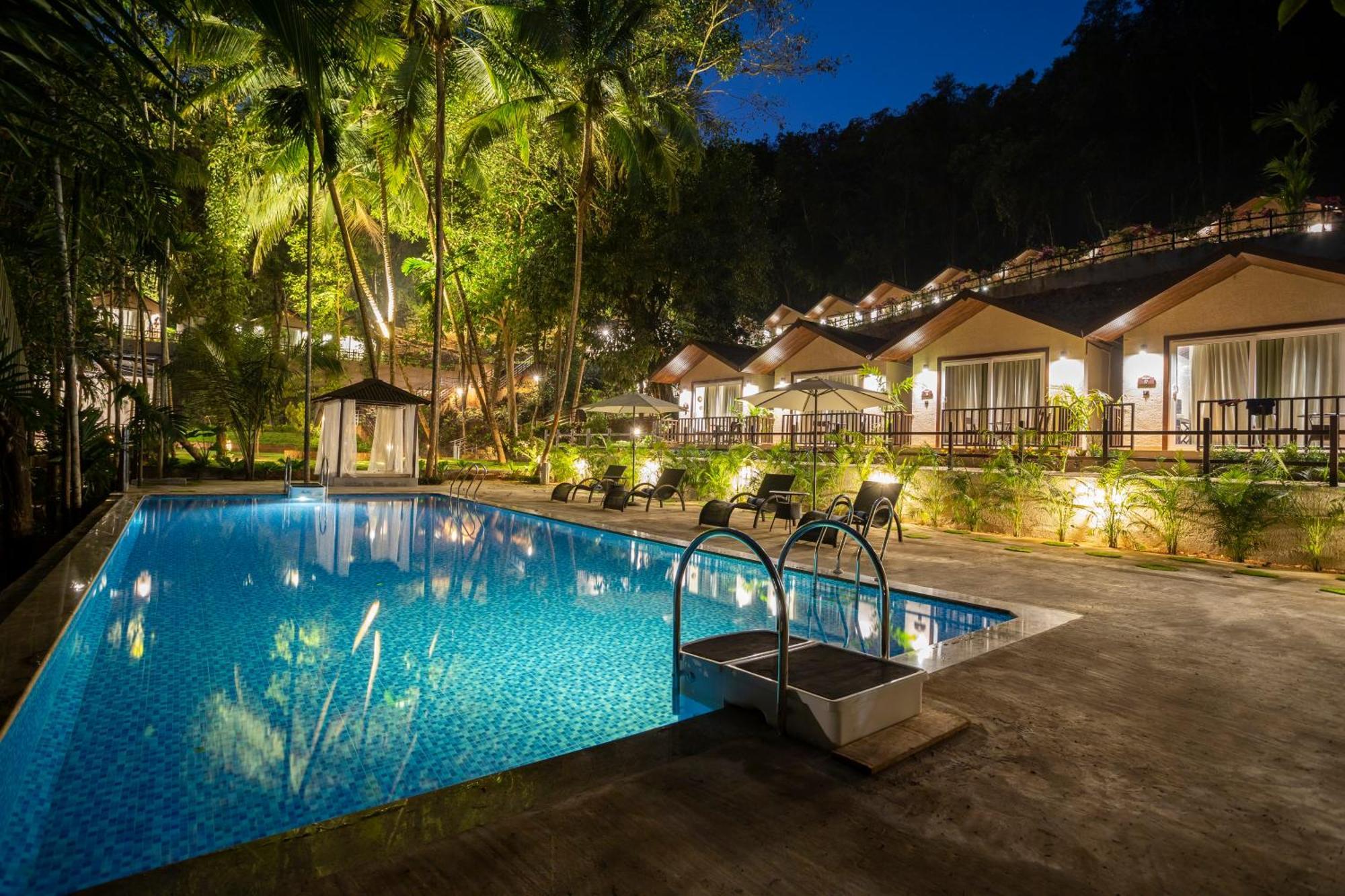 Stone Wood Premier Gokarna Hotel Gokarna  Exterior foto