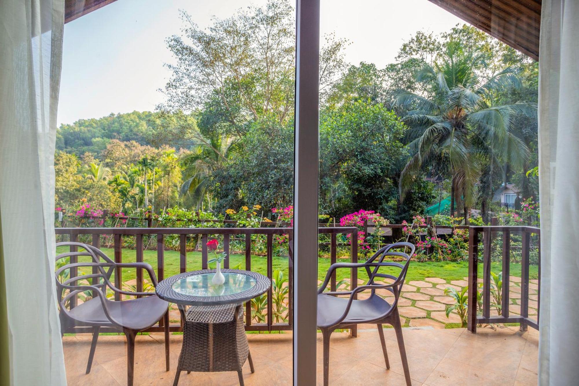 Stone Wood Premier Gokarna Hotel Gokarna  Exterior foto