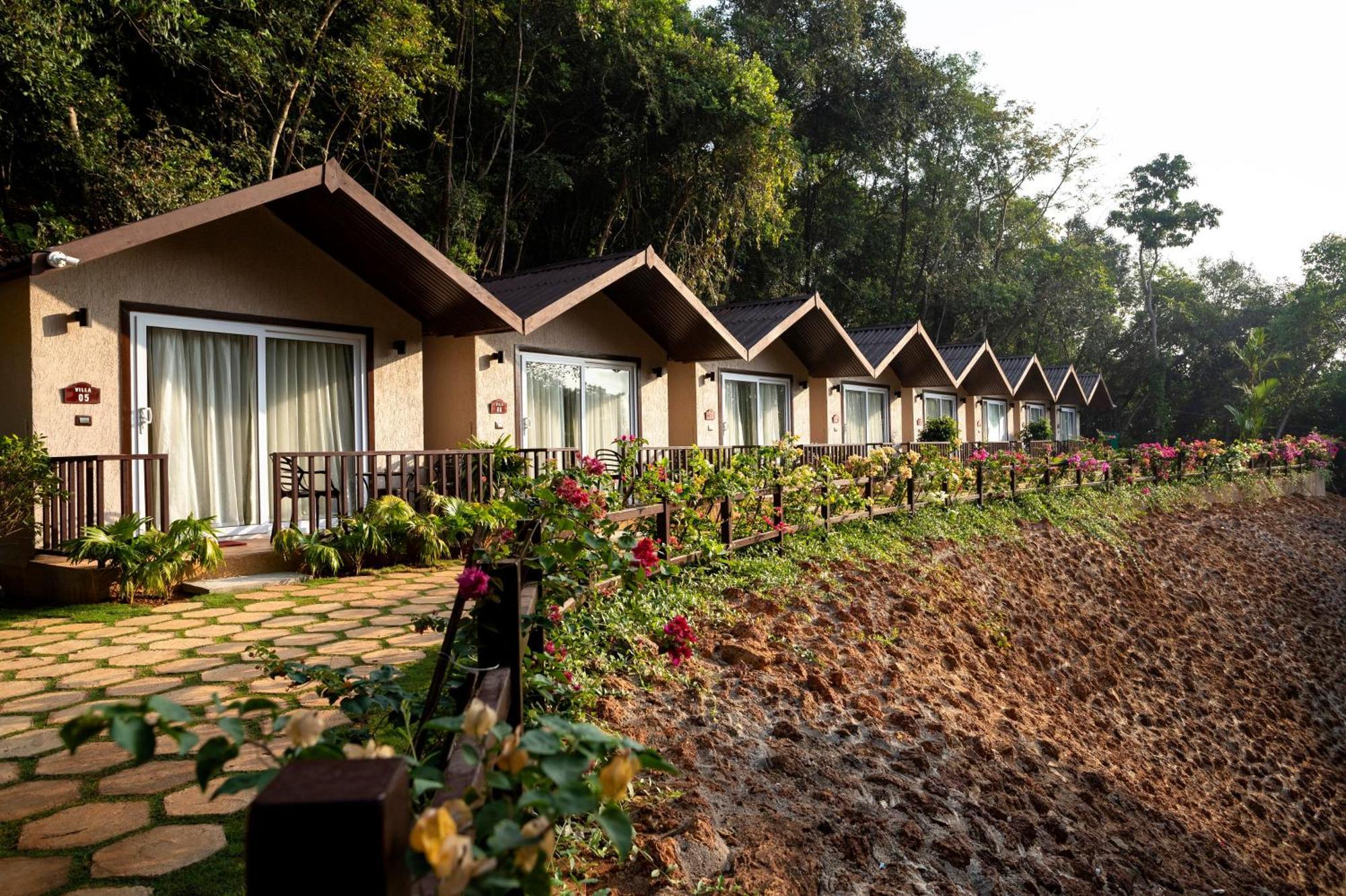 Stone Wood Premier Gokarna Hotel Gokarna  Exterior foto