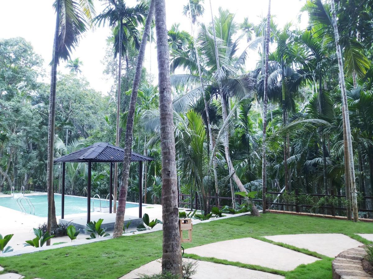 Stone Wood Premier Gokarna Hotel Gokarna  Exterior foto