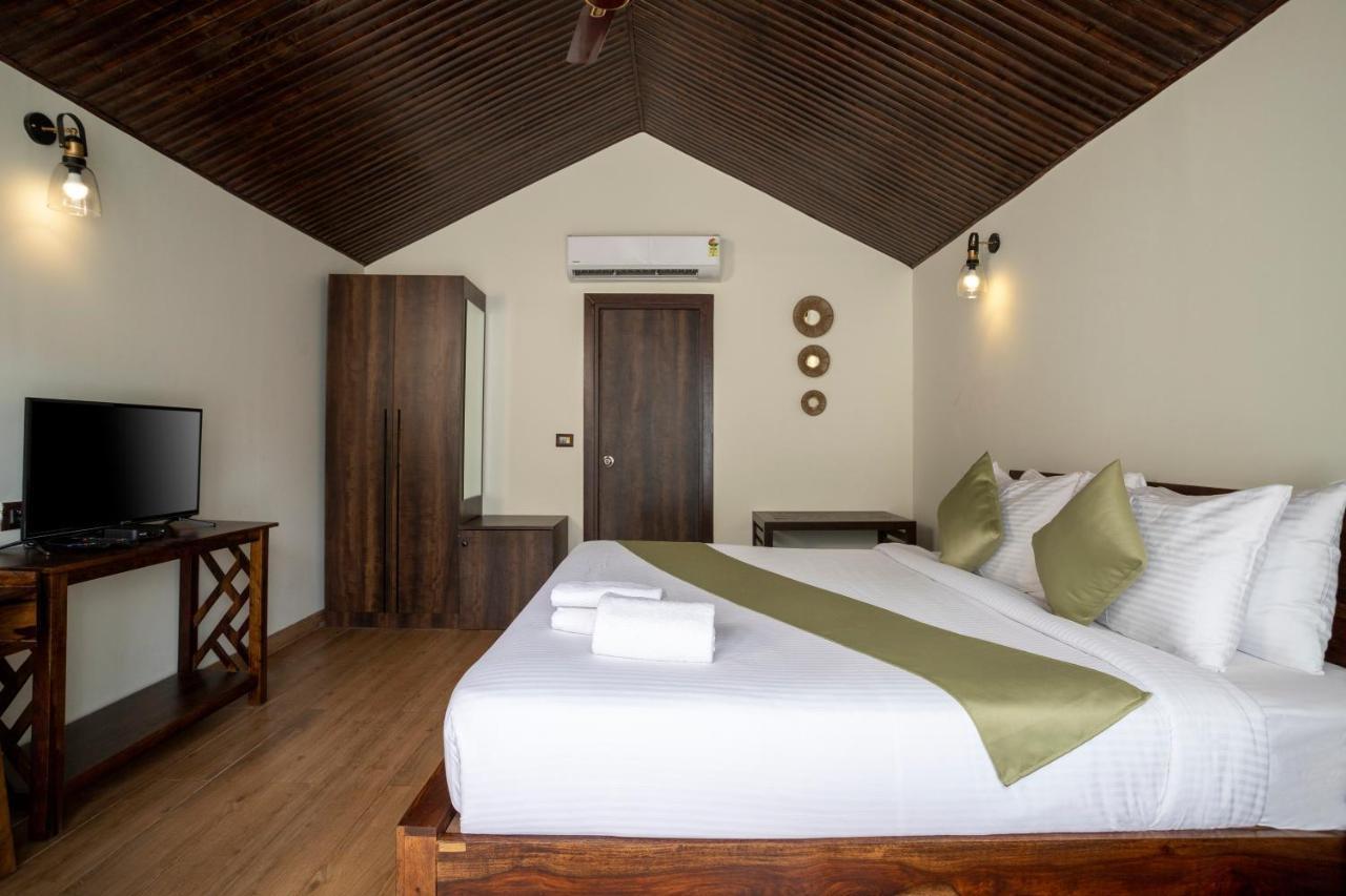 Stone Wood Premier Gokarna Hotel Gokarna  Exterior foto