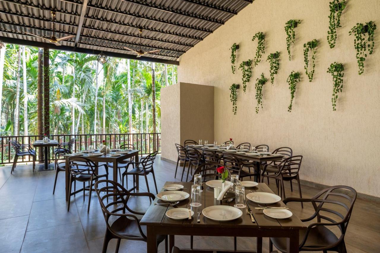 Stone Wood Premier Gokarna Hotel Gokarna  Exterior foto