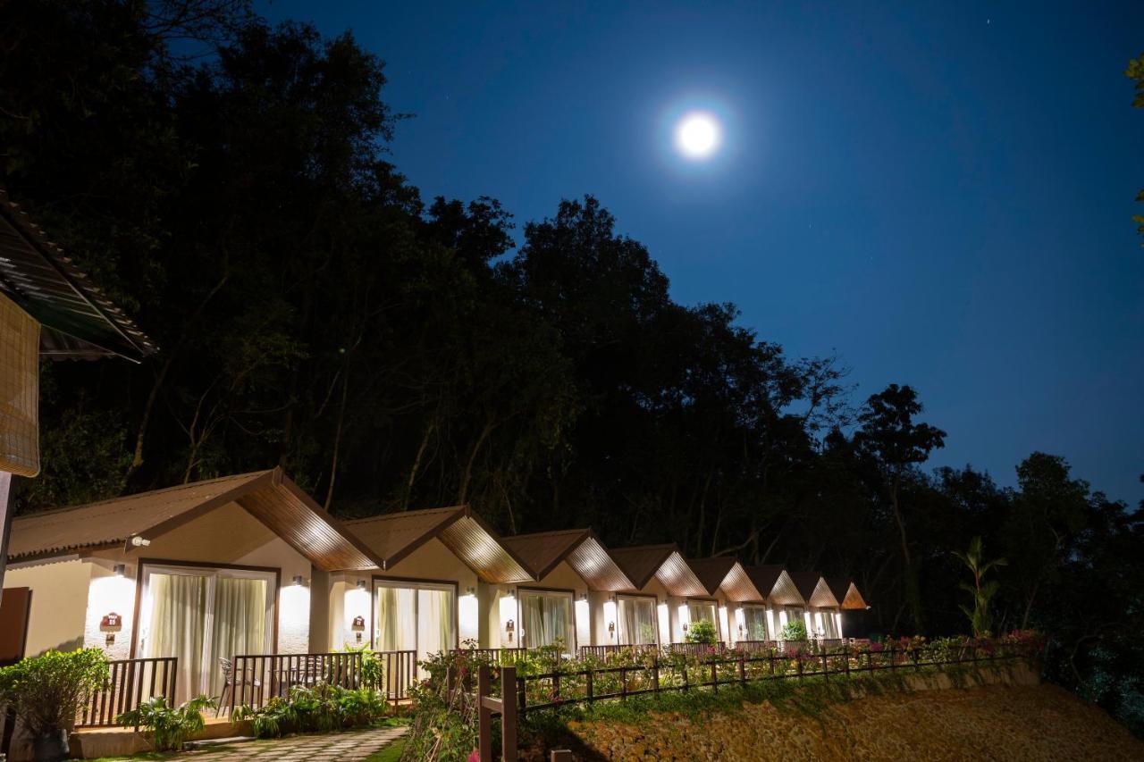 Stone Wood Premier Gokarna Hotel Gokarna  Exterior foto